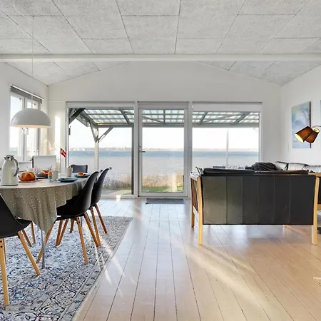 בית נופש Kaethe - 5m From The Sea By Interhome מידלפרט